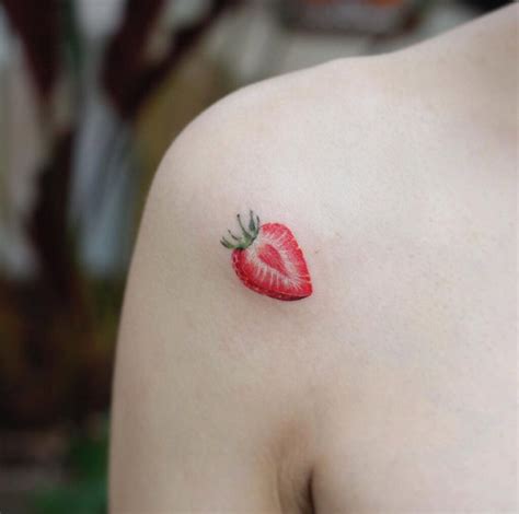 Más de 150 mejores tatuajes de fresas con significado para。